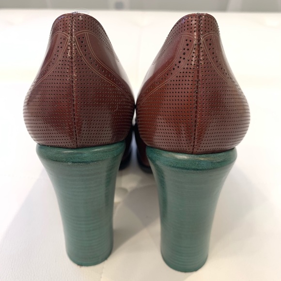 FENDI Bi-Color Heels Sz 41 - Picture 4 of 5